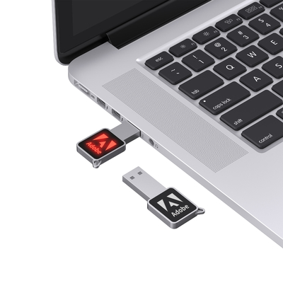 درایو فلش USB با سرعت بالا با بدن فلزی / پلاستیکی نور LED در هنگام کار درخشان است