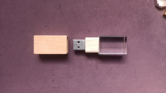 استیک کریستال USB سفارشی با گزینه های لوگو لیزر -50°C 80°C دمای محیط