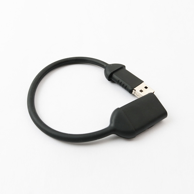درجه بندی شده یک درایو فلش USB با سرعت نوشتن 50MB / s و سرعت خواندن 100MB / s