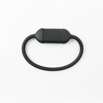 درجه بندی شده یک درایو فلش USB با سرعت نوشتن 50MB / s و سرعت خواندن 100MB / s