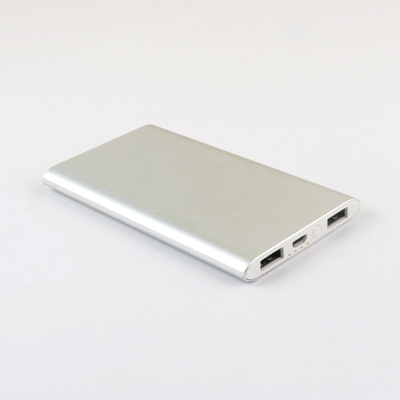 حکاکی LOGO فلزی قابل حمل پاوربانک 5000MAH با اتلاف حرارت بهینه