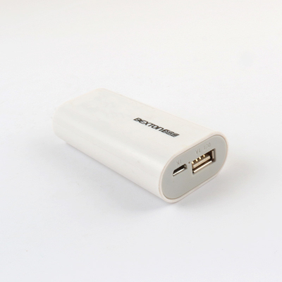 پاوربانک پلاستیکی با باتری کامل سطح بالا 2400mah 3000mah 18650 Li یون