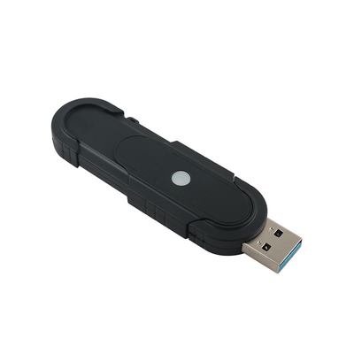 درایوهای فلش USB سیاه با قابلیت پلگ و پلی