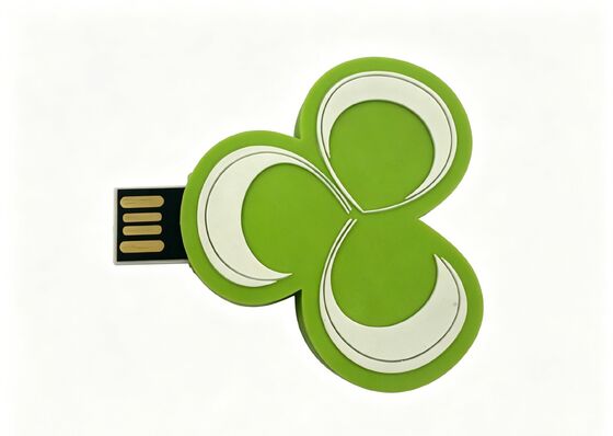 درایو فلش USB شخصی‌شده با تست All Pass H2 Flash که برای انتقال امن داده‌ها و آگاهی طراحی شده است.