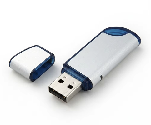 فلش مموری USB 2.0 پلاستیکی با سرعت نوشتن 4 تا 10 مگابایت بر ثانیه، مناسب برای پشتیبان‌گیری و انتقال امن داده‌ها
